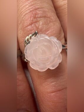 ✨ Vintage Elegance: Curated Rose Quartz 925 sz 7